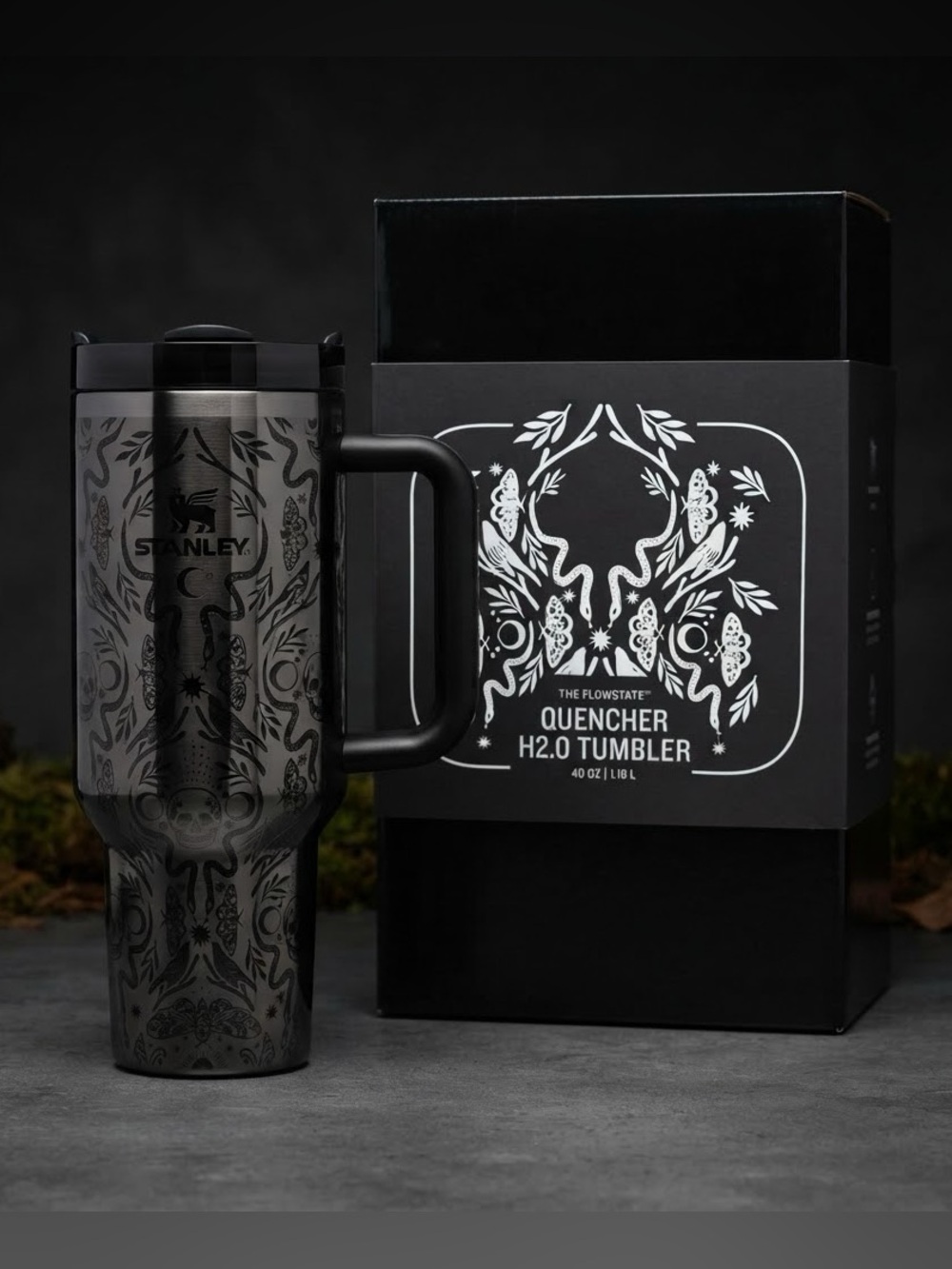 Stanley 40 oz Quencher Tumbler flowstate Handle Deadly Damask Black Halloween - Picture 2 of 10